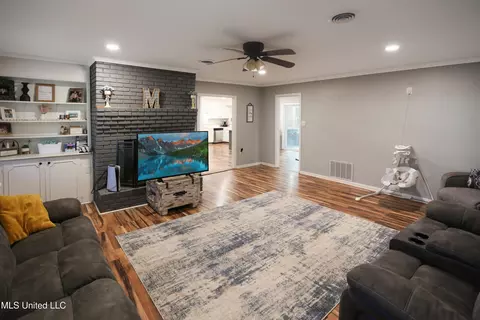 Other - 1402 Shady Glen Dr, Clinton, MS 39056 photo 5 of 10