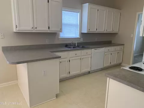 423 Fairway Oaks, Hernando, MS 38632 photo 10