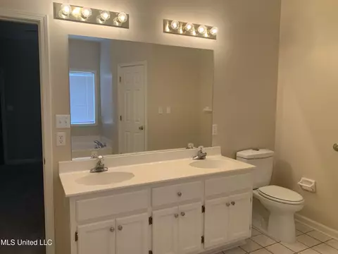 423 Fairway Oaks, Hernando, MS 38632 photo 15