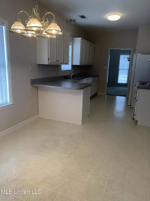 423 Fairway Oaks, Hernando, MS 38632 photo 11