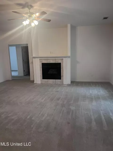 423 Fairway Oaks, Hernando, MS 38632 photo 3