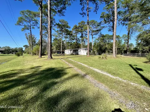 7463 Thompson Rd, Long Beach, MS 39560