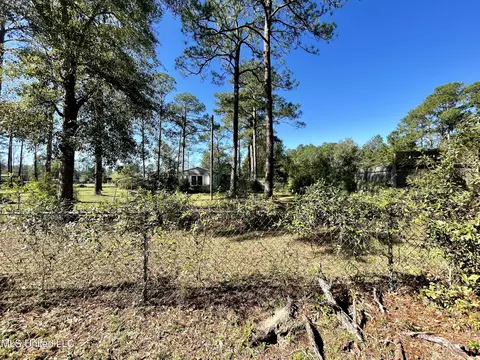 7463 Thompson Rd, Long Beach, MS 39560 photo 3