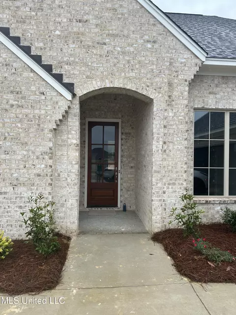 306 Chapel Crest Cv, Madison, MS 39110