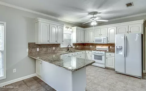111 Pinehurst Dr, Brandon, MS 39047 photo 15
