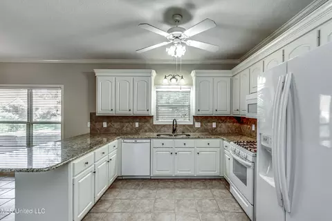 111 Pinehurst Dr, Brandon, MS 39047 photo 19