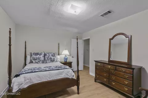 Bedroom - 5465 Saratoga Dr, Jackson, MS 39211 photo 2 of 4