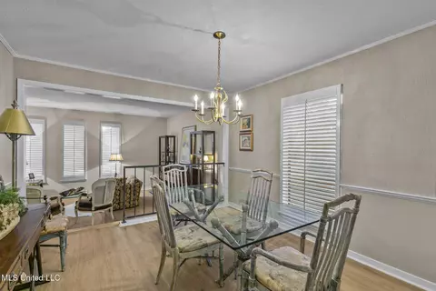 Dining - 5465 Saratoga Dr, Jackson, MS 39211 photo 1 of 3
