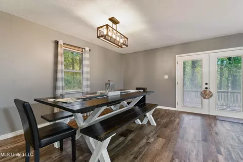 Dining - 1160 Lucas Rd, Lucedale, MS 39452 photo 2 of 2