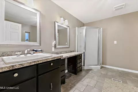 Bath - 1160 Lucas Rd, Lucedale, MS 39452 photo 2 of 5