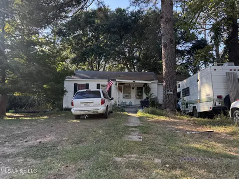 3569 Bowers St, Jackson, MS 39212 photo 1