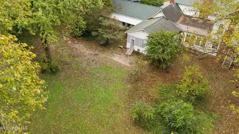 Exterior - 2310 Elm St, Hernando, MS 38632 photo 12 of 14