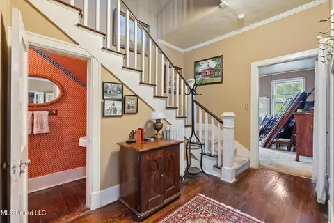 Entry Way - 2310 Elm St, Hernando, MS 38632 photo 2 of 2