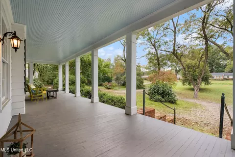 Exterior - 2310 Elm St, Hernando, MS 38632 photo 4 of 14