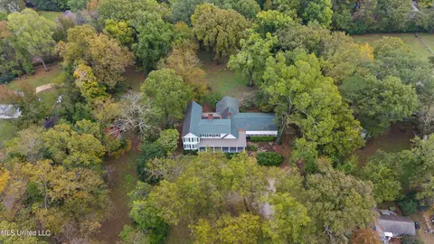 Exterior - 2310 Elm St, Hernando, MS 38632 photo 10 of 14
