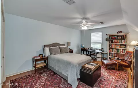 Bedroom - 506 Windsor Dr, Brandon, MS 39047 photo 8 of 11
