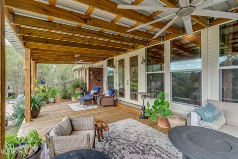 Exterior - 506 Windsor Dr, Brandon, MS 39047 photo 14 of 22