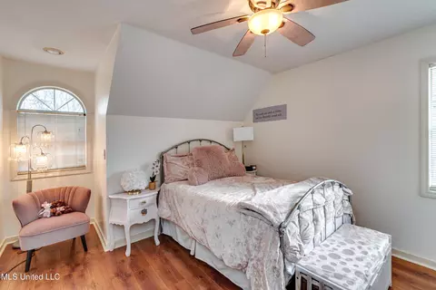 Bedroom - 506 Windsor Dr, Brandon, MS 39047 photo 5 of 11