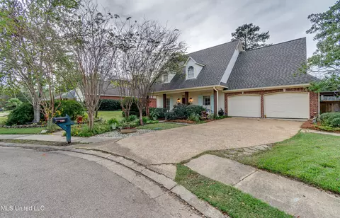 Exterior - 506 Windsor Dr, Brandon, MS 39047 photo 5 of 22