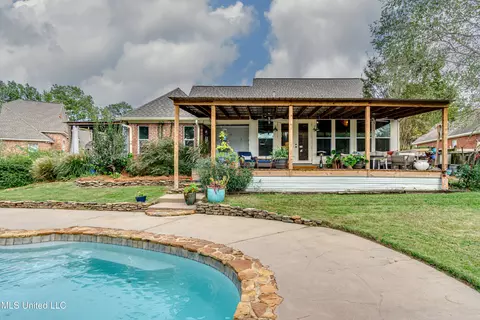 Exterior - 506 Windsor Dr, Brandon, MS 39047 photo 17 of 22