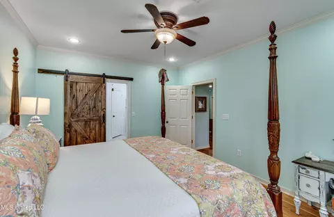 Bedroom - 506 Windsor Dr, Brandon, MS 39047 photo 4 of 11
