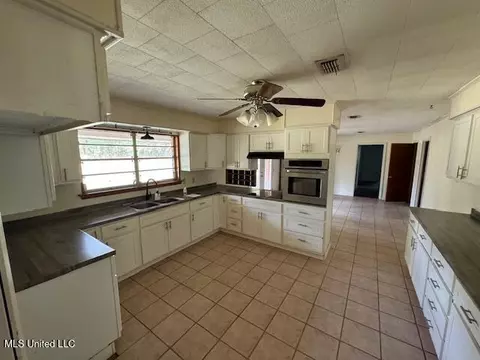 30 Renot Rd, Wiggins, MS 39577 photo 8