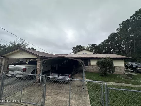 3600 Mosby St, Moss Point, MS 39563