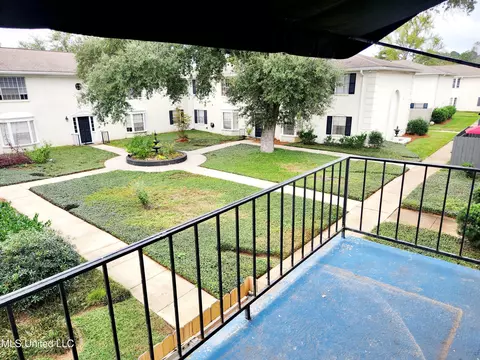 Exterior - 5025 Wayneland Dr #B7, Jackson, MS 39211 photo 2 of 4