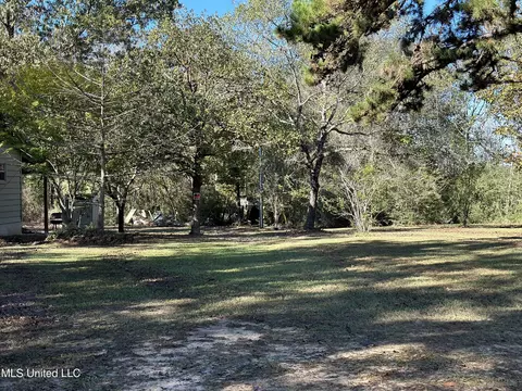 Exterior - 1813 Crutchfield Rd, Lucedale, MS 39452 photo 4 of 8