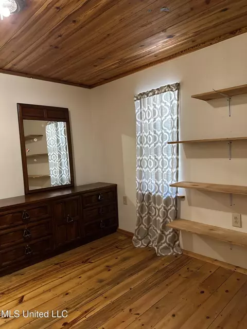 Bedroom - 1813 Crutchfield Rd, Lucedale, MS 39452 photo 2 of 4