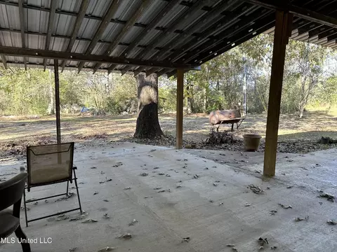 Exterior - 1813 Crutchfield Rd, Lucedale, MS 39452 photo 2 of 8