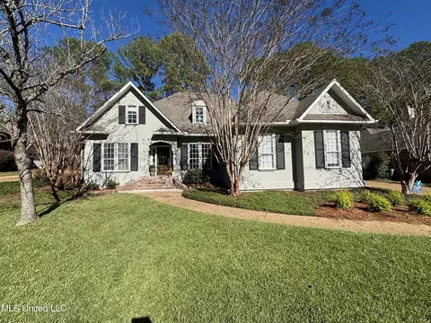 714 Woodgate Dr, Madison, MS 39110