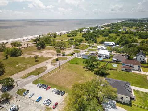 0 W 5th St, Long Beach, MS 39560