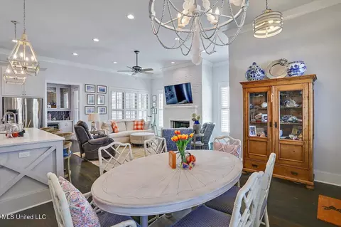 Dining - 155 N Natchez Dr, Madison, MS 39110 photo 2 of 2