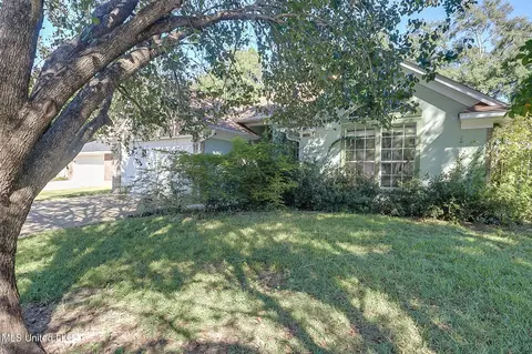 11360 Creek Dr, Gulfport, MS 39503