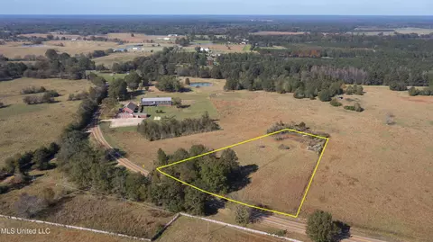 3930 Mississippi 22, Flora, MS 39071 photo 4