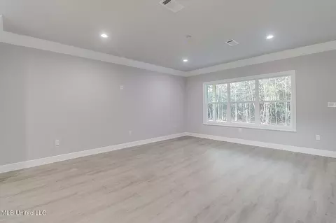 Living - 8930 Maili Way, Diamondhead, MS 39525 photo 2 of 4