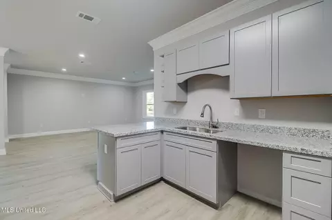 Kitchen - 8930 Maili Way, Diamondhead, MS 39525 photo 1 of 3