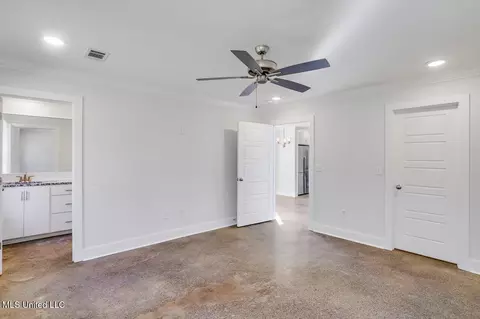 Bedroom - 135 Michel St, Brandon, MS 39042 photo 2 of 4