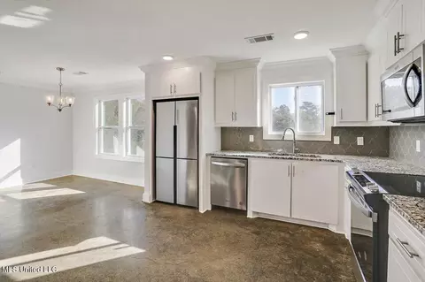 Kitchen - 135 Michel St, Brandon, MS 39042 photo 1 of 2