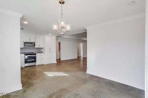 Dining - 135 Michel St, Brandon, MS 39042 photo 2 of 2