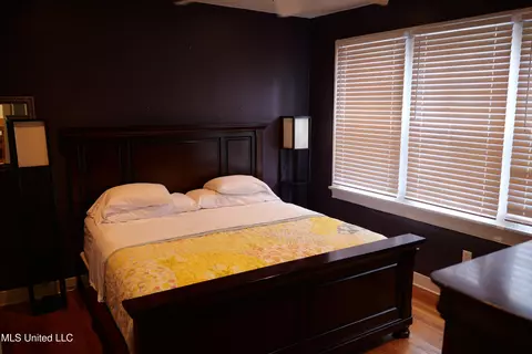 Bedroom - 1733 Myrtle St, Jackson, MS 39202 photo 1 of 5