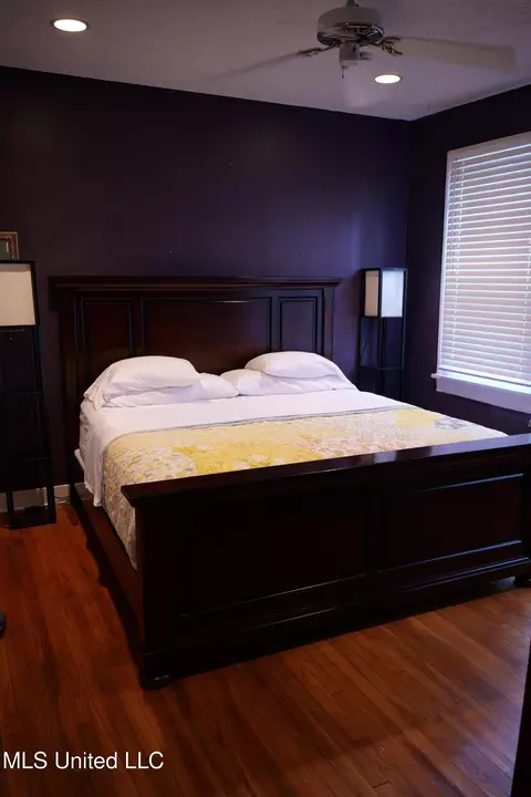 Bedroom - 1733 Myrtle St, Jackson, MS 39202 photo 3 of 5