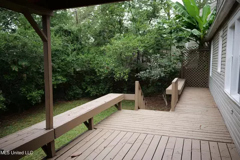 Exterior - 1733 Myrtle St, Jackson, MS 39202 photo 2 of 3