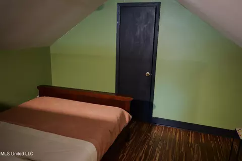 Bedroom - 1733 Myrtle St, Jackson, MS 39202 photo 5 of 5