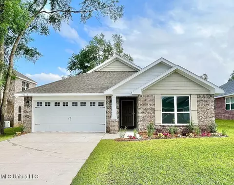14038 Oak Arbor Dr, Gulfport, MS 39503