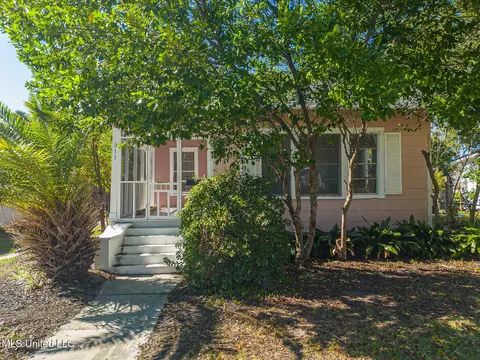911 42nd Ave, Gulfport, MS 39501
