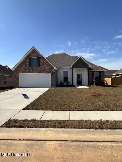 15333 High Point Dr, Gulfport, MS 39503
