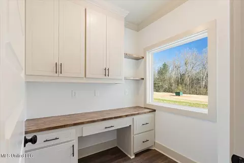 955 Mullican Rd, Florence, MS 39073 photo 9