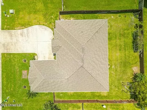 18239 Fraser Dr, Gulfport, MS 39503